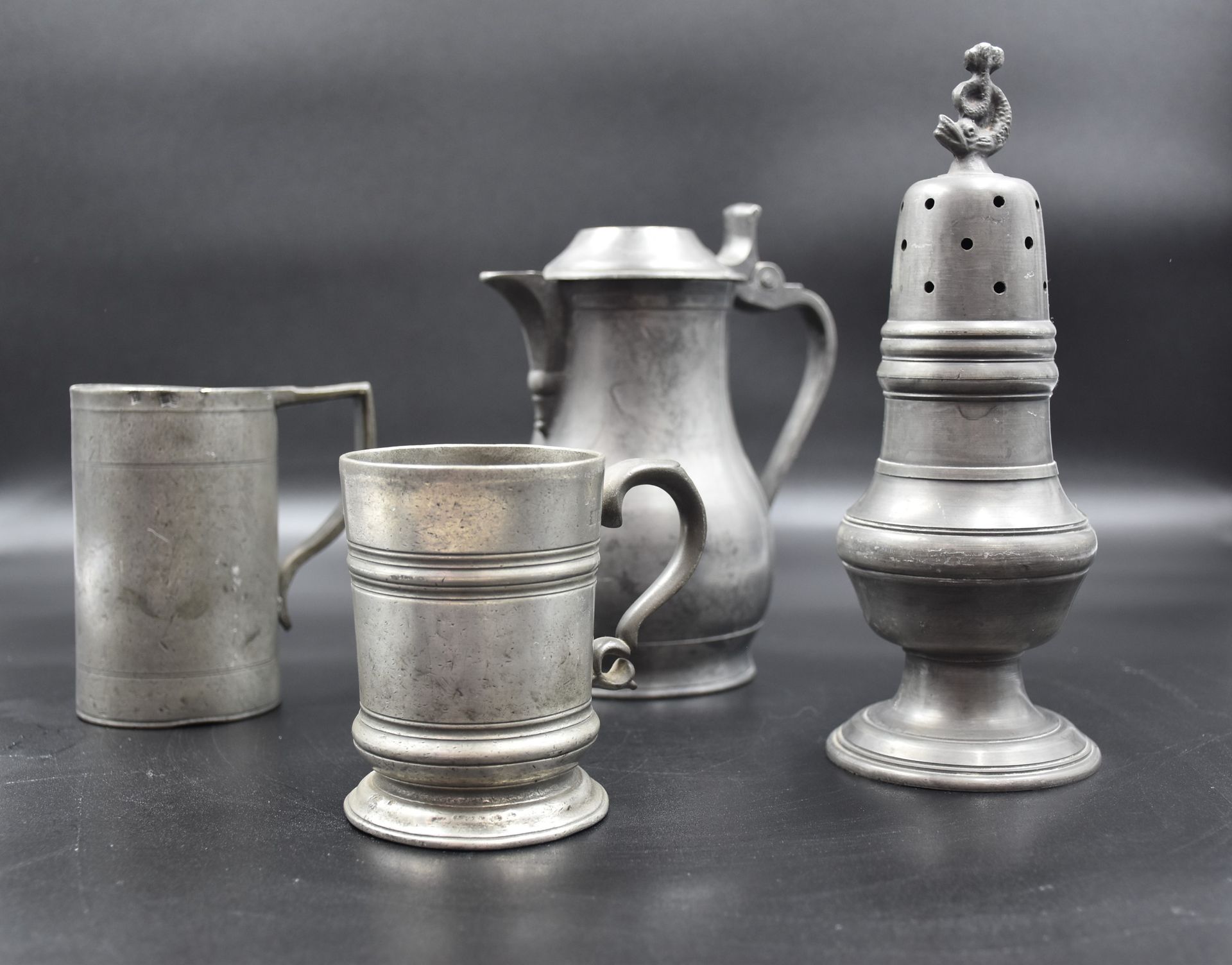 Null Lot of four pieces of old pewter forms.