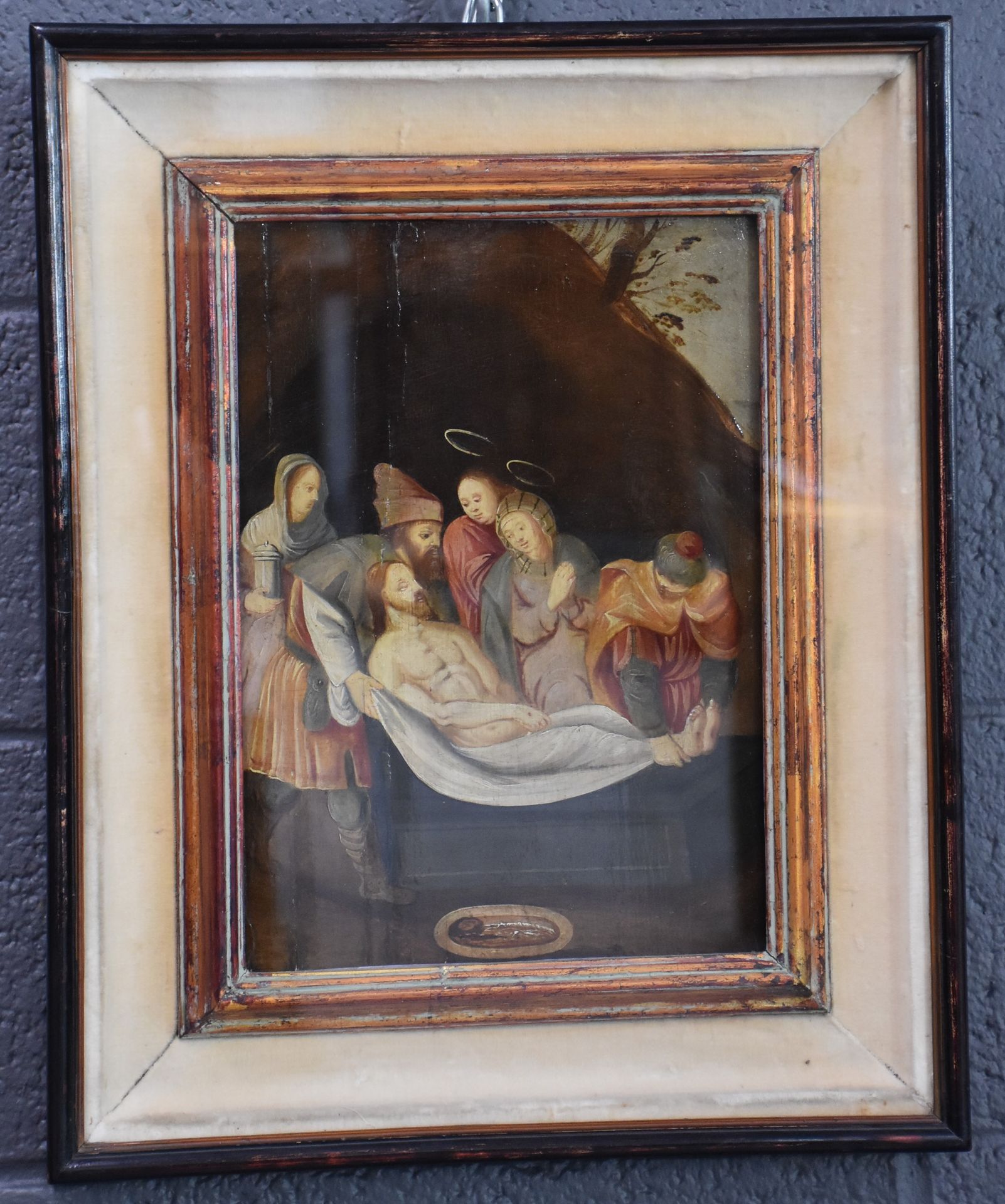 Null L'entombment. Olio su pannello circa 1600. Vecchie crepe e ritocchi. Incorn&hellip;