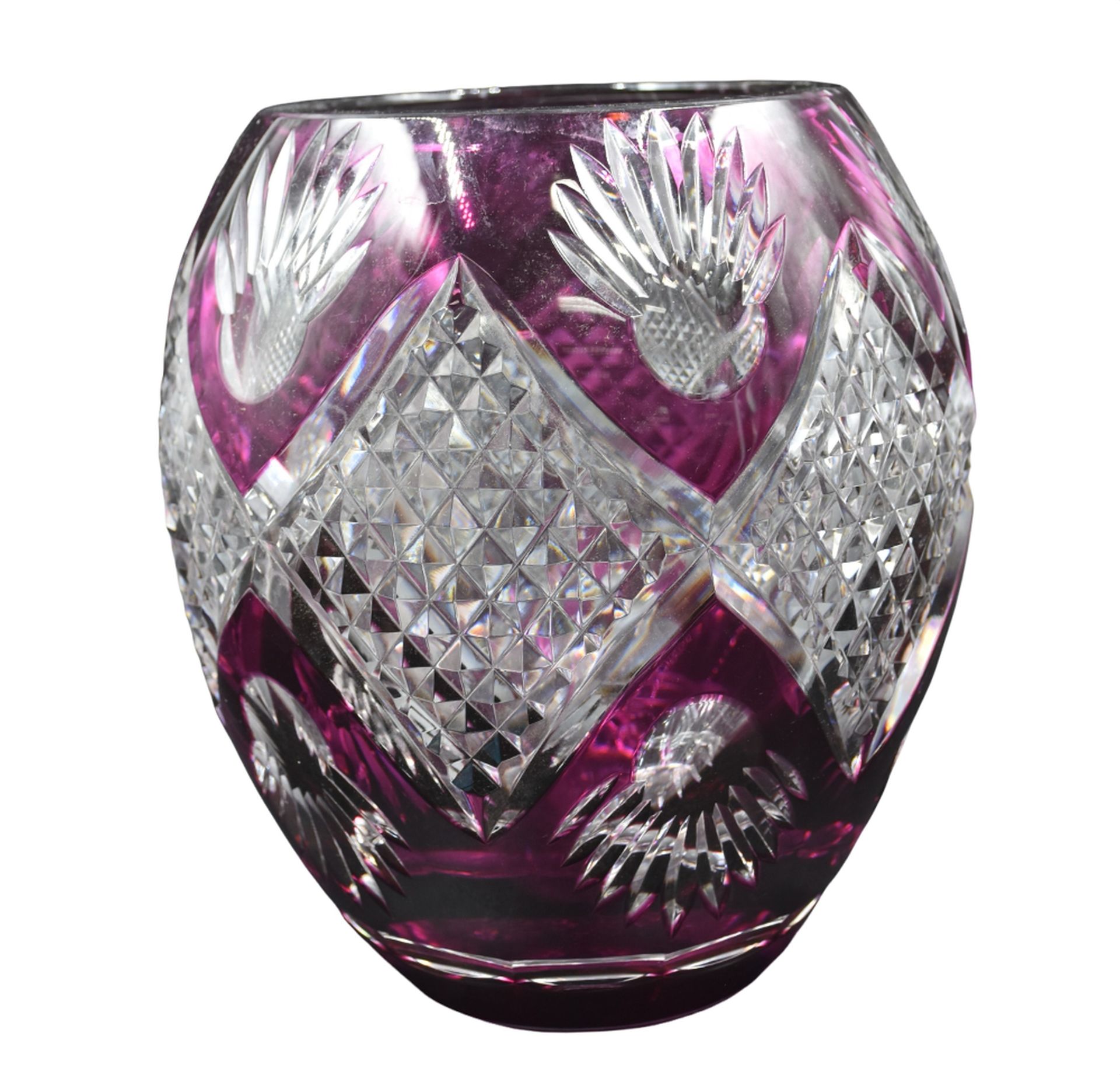 Null /Vaso di cristallo della valle di Saint Lambert. Foderato di viola. Firmato&hellip;