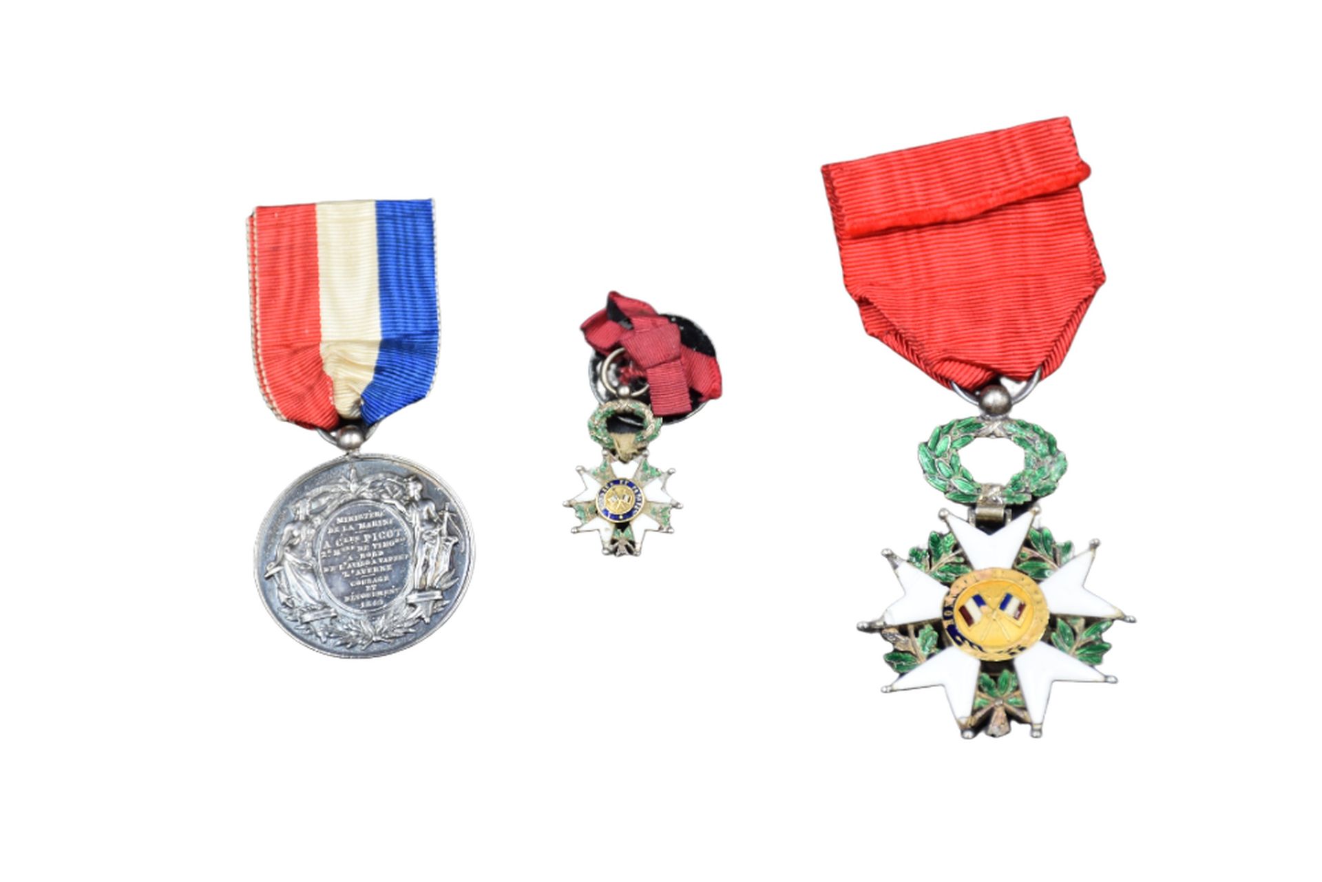 Null Légion d’honneur. Chevalier 1870. On y joint sa réduction (manque le centre&hellip;