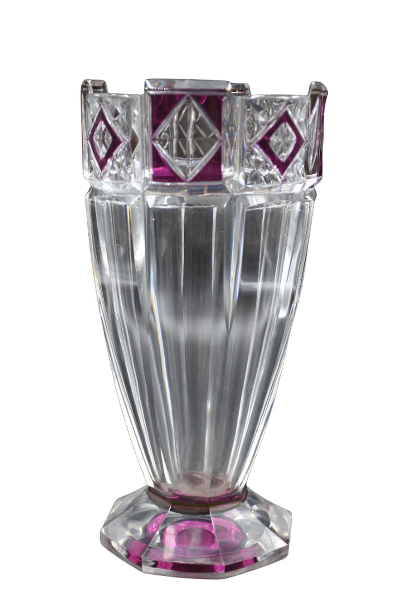 Null Vase art déco en cristal taillé du Val Saint Lambert. Ht : 26 cm. Val Saint&hellip;