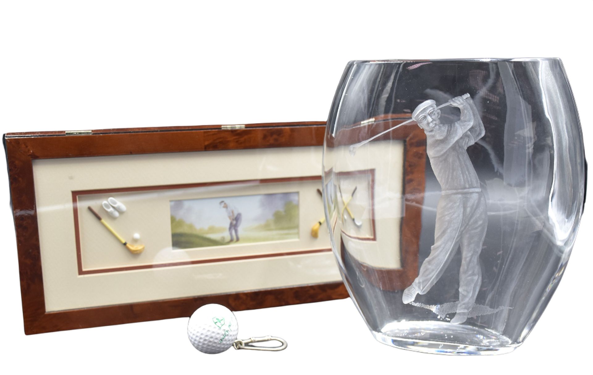 Null Salween Vase aus Val Saint Lambert Kristall. Dekor eines Golfers, graviert &hellip;