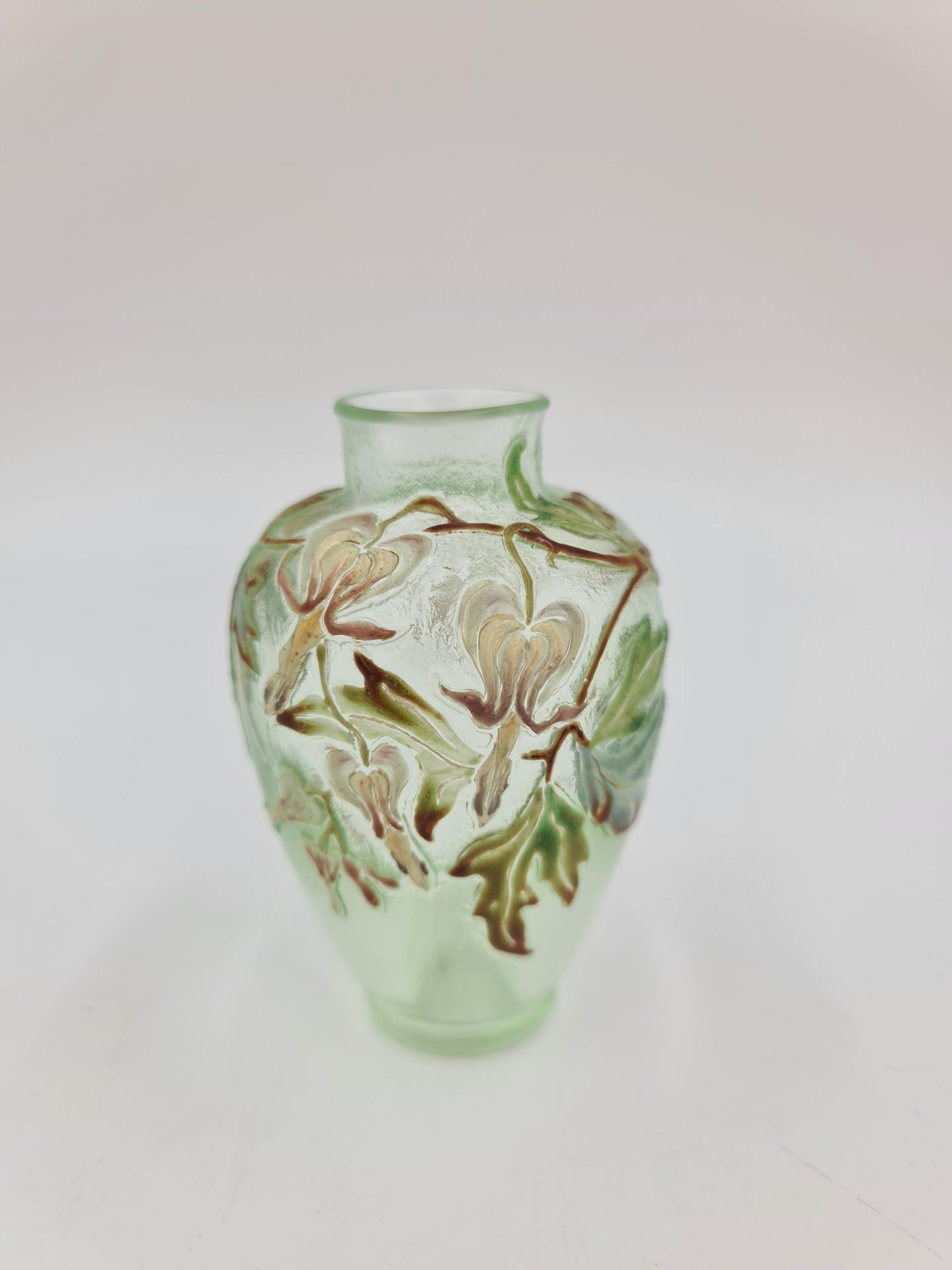 EMILE GALLE (1846-1904) Émile GALLÉ (1846-1904) Art Nouveau uran vase from the c&hellip;