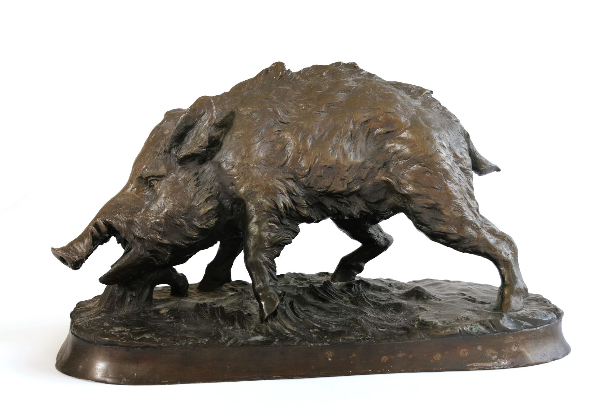 Null 皮埃尔-儒勒-梅内(1810-1879)，后为

有树桩的野猪

棕色铜锈的青铜器，平台上有签名

旧版铸铁

H.21 x L. 37 x W. 1&hellip;