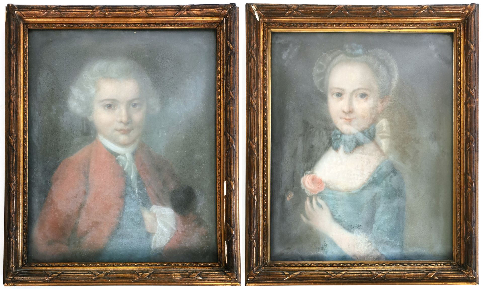 Null 18世纪的法国学校

儿童画像

画布上的粉笔画

每个46.5 x 38.5厘米

有框，杯垫内有存款