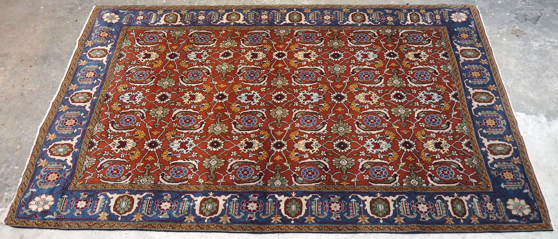 Null Chirvan - Russie 

Vers 1975

Dimensions : 203 x 136 cm 

Caractéristiques &hellip;