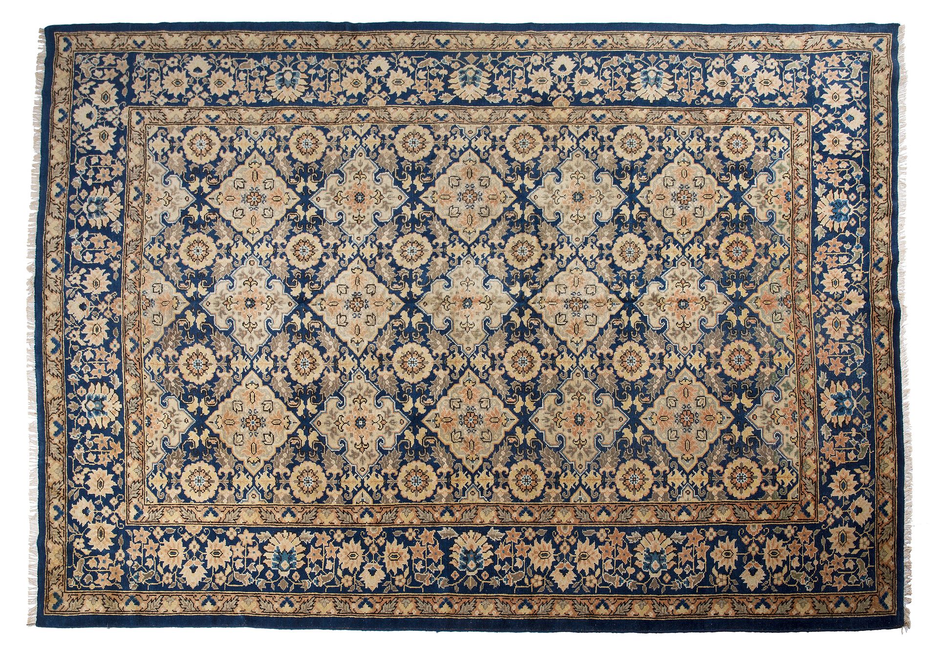Null YARKAND carpet (Central Asia), late 19th century

Dimensions : 310 x 225cm.&hellip;