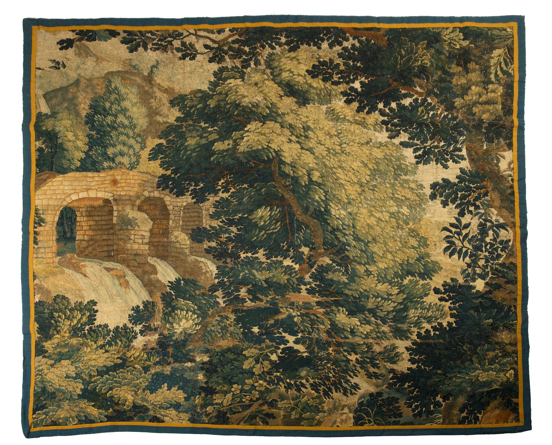 Null 来自佛兰德斯的挂毯，18世纪初

技术特点 : 羊毛和丝绸

尺寸：高度：190厘米；宽度：200厘米

一座古色古香的桥横跨在野性中的急流上，那里有&hellip;