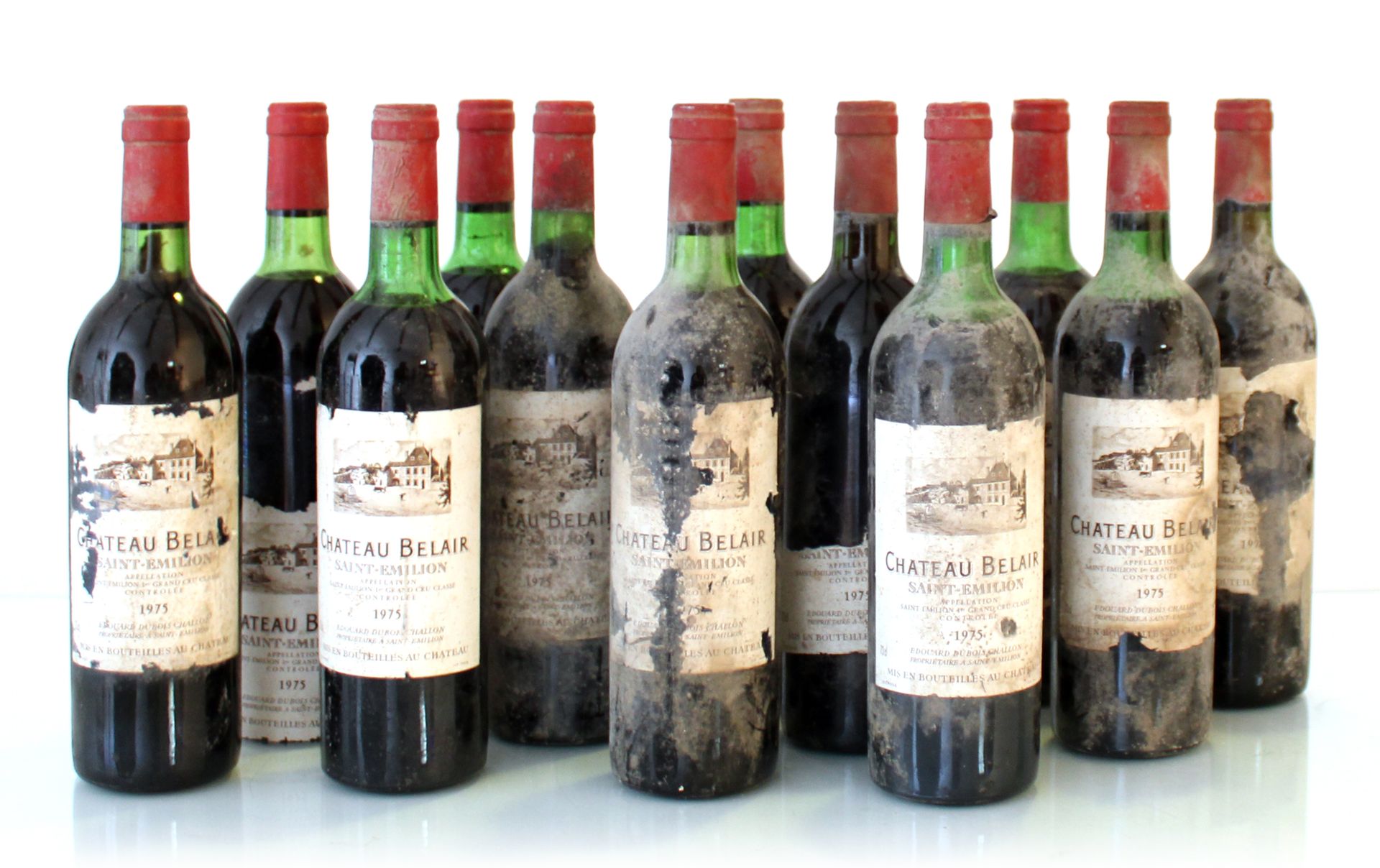 Null 12 bottles CHÂTEAU BELAIR

Year : 1975

Appellation : GCC 1B SAINT-ÉMILION
&hellip;