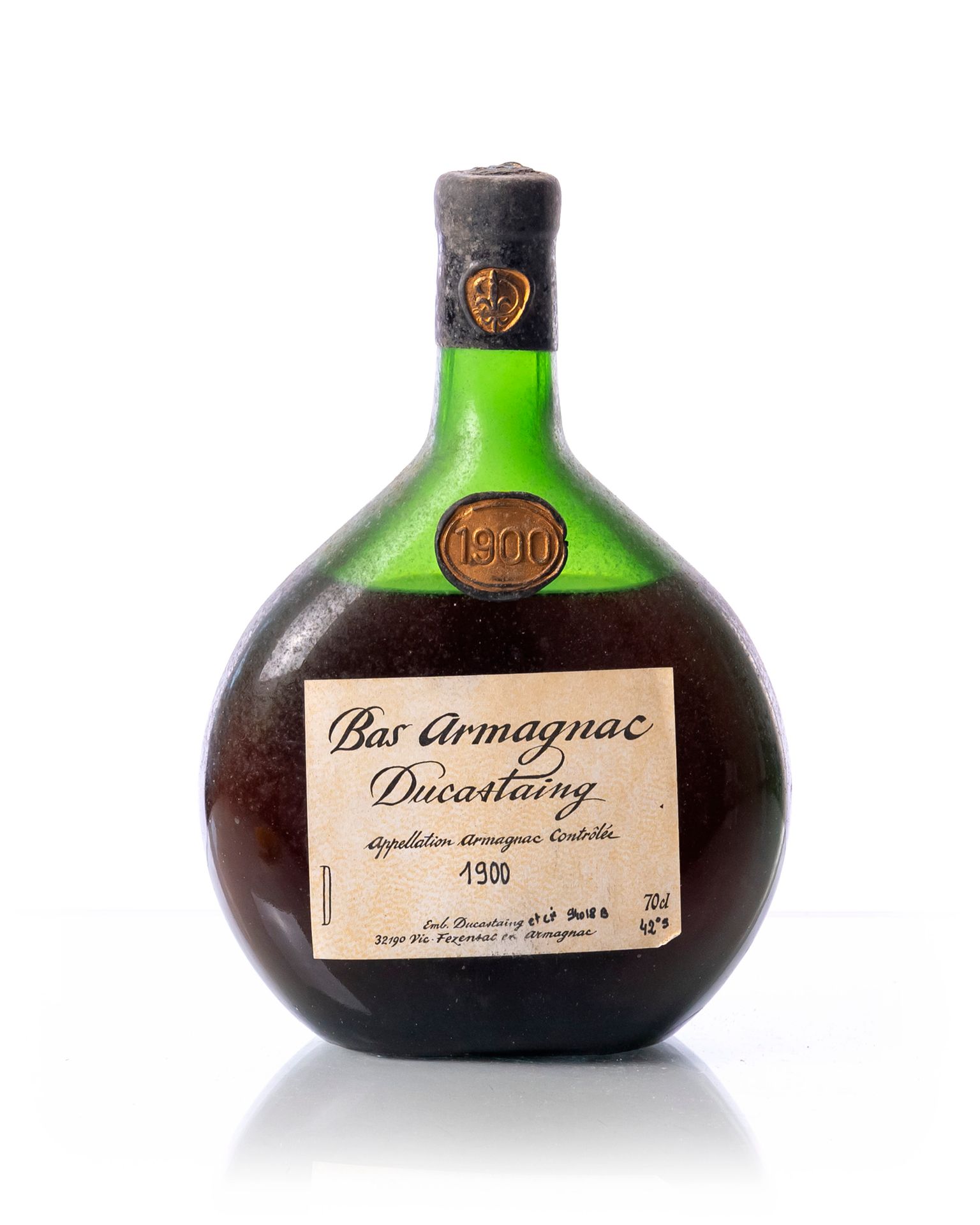 Null 1 bottle (70 cl. - 42,5°) BAS-ARMAGNAC DUCASTAING
Year : 1900
Appellation :&hellip;