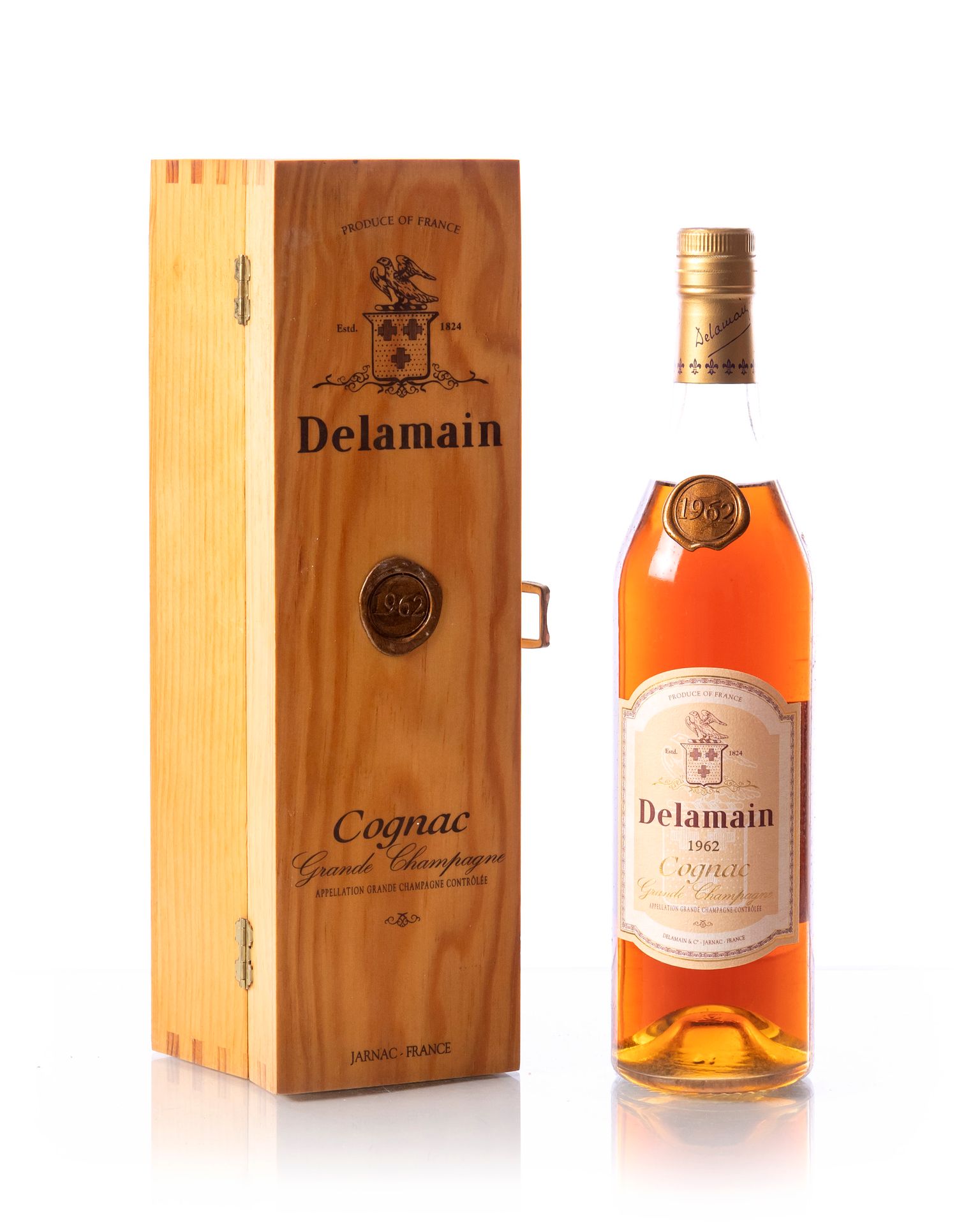 Null 1 bouteille (75 cl. – 40°) COGNAC Grande Champagne DELAMAIN
Année : 1962
Ap&hellip;