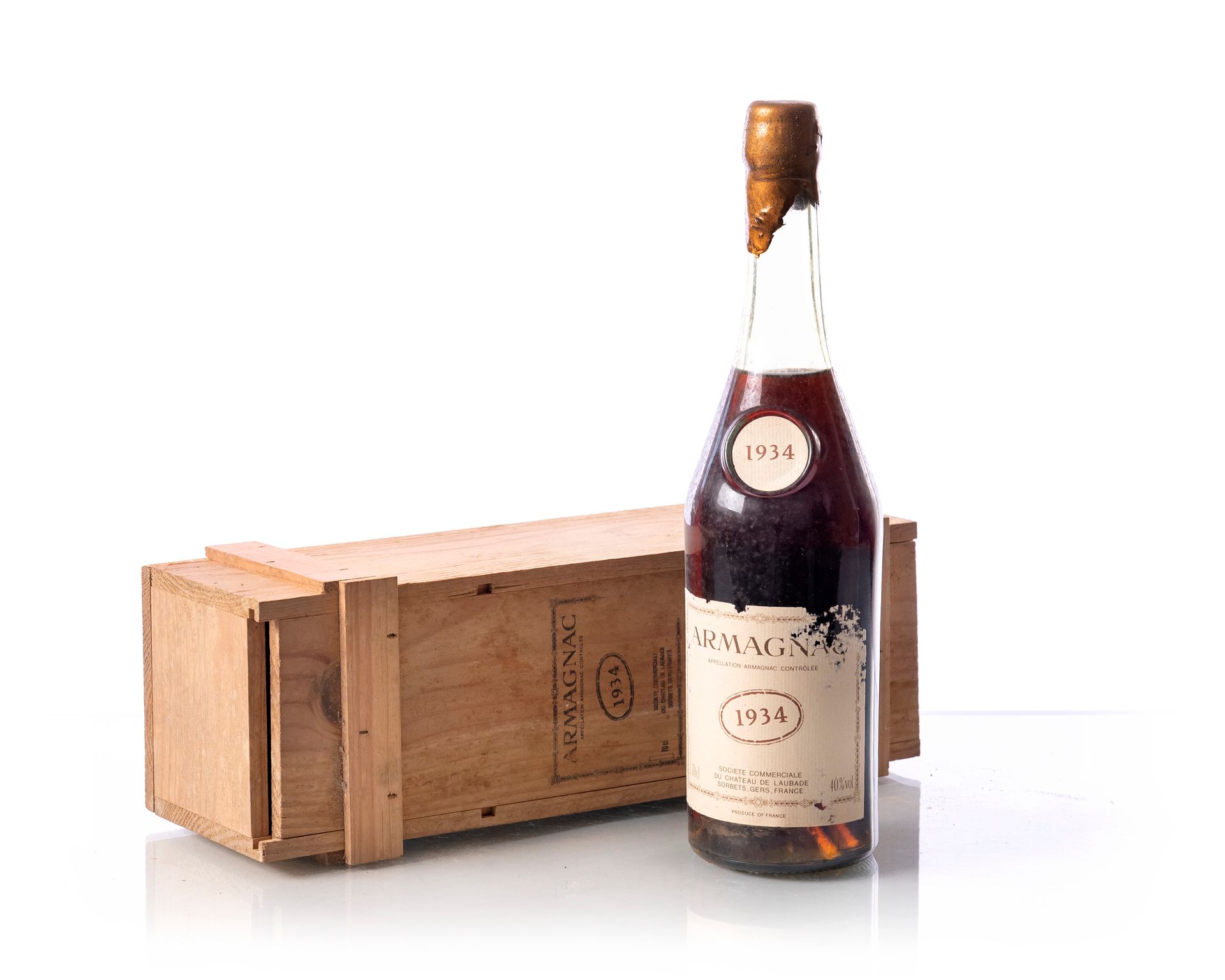 Null 1 bottle (70 cl. - 40°) ARMAGNAC CHÂTEAU LAUBADE
Year : 1934
Appellation : &hellip;