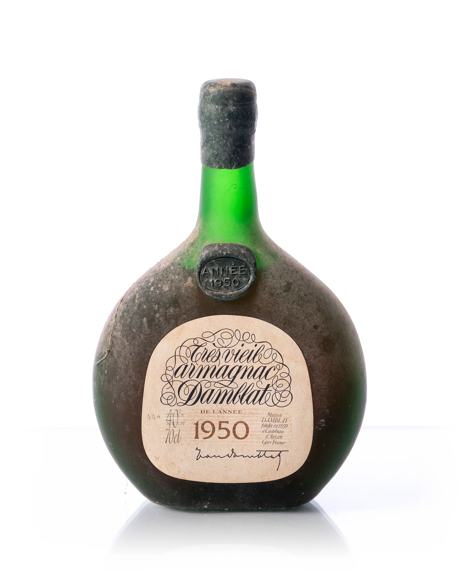 Null 1 bottle (70 cl. - 44°) Very Old ARMAGNAC DAMBLAT
Year : 1950
Appellation :&hellip;