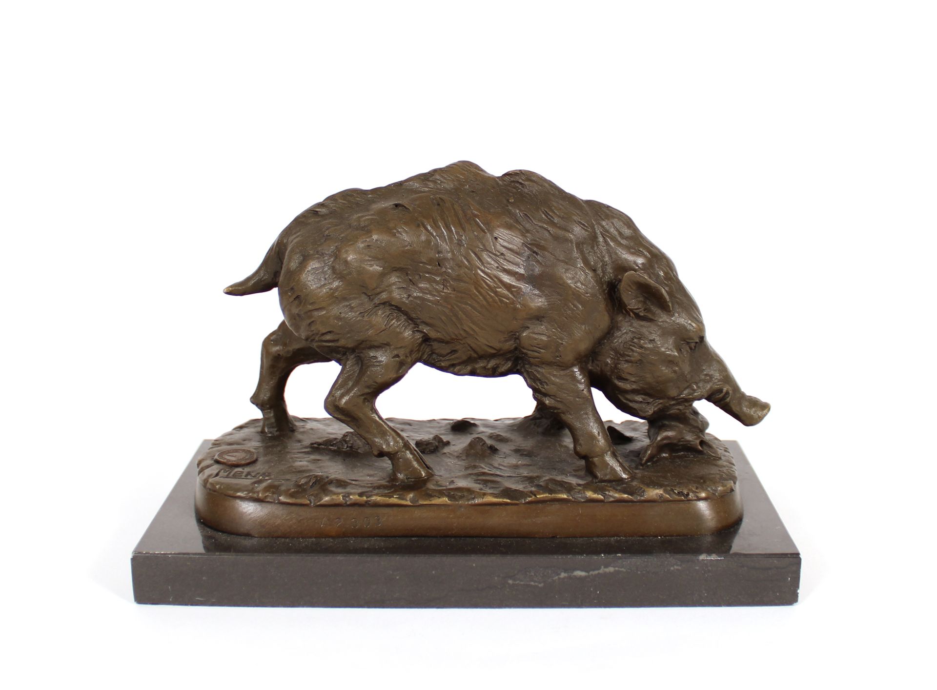 Null After Pierre-Jules MÈNE
Wild boar
Brown patina bronze, signed, marble base
&hellip;