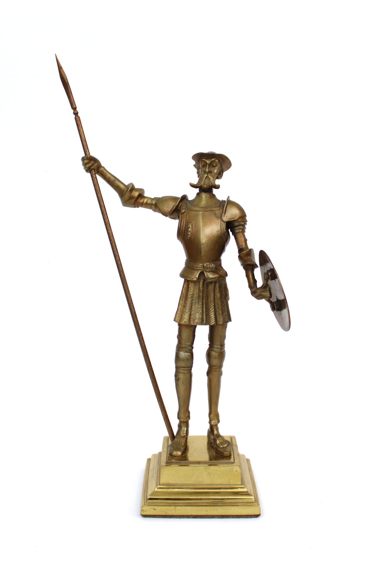 Null Escuela del siglo XX
Don Quijote
Bronce con pátina dorada
H. 47,5 cm