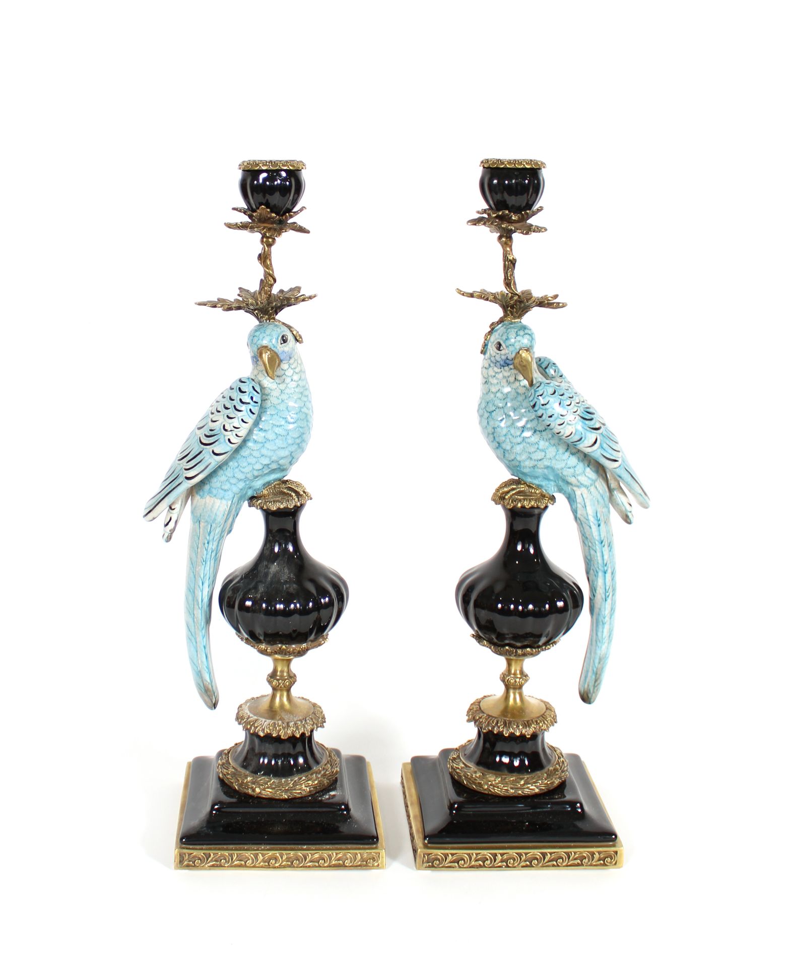 Null Paire de bougeoirs de style Napoléon III en porcelaine et bronze ciselé et &hellip;