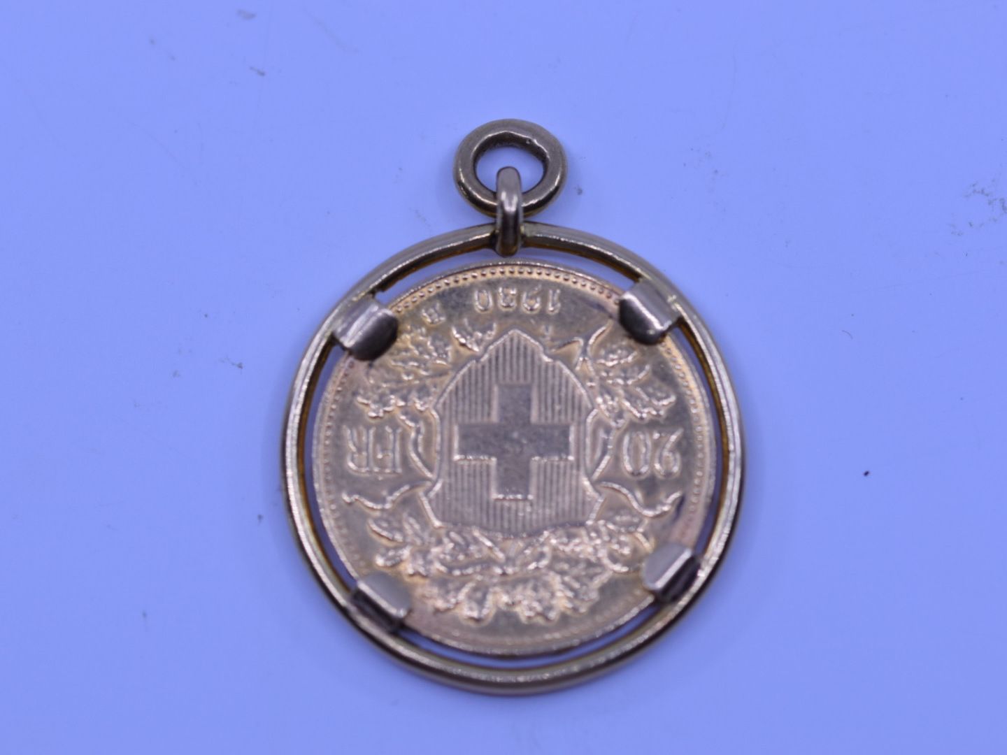 Null Pièce d'or Helvetia 20 fr. 1930 Swiss pendentif or jaune 18ct. + pièce poid&hellip;