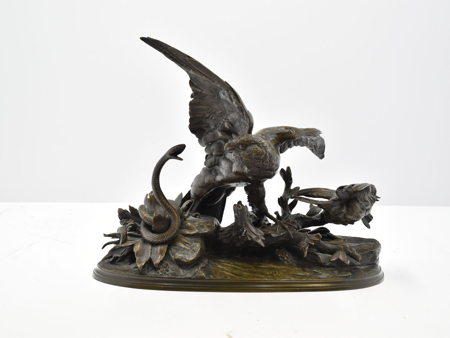 Null Bronze signé Jules MOIGNIEZ [1835-1894] "aigle et serpent" dim. L. 33 x h. &hellip;