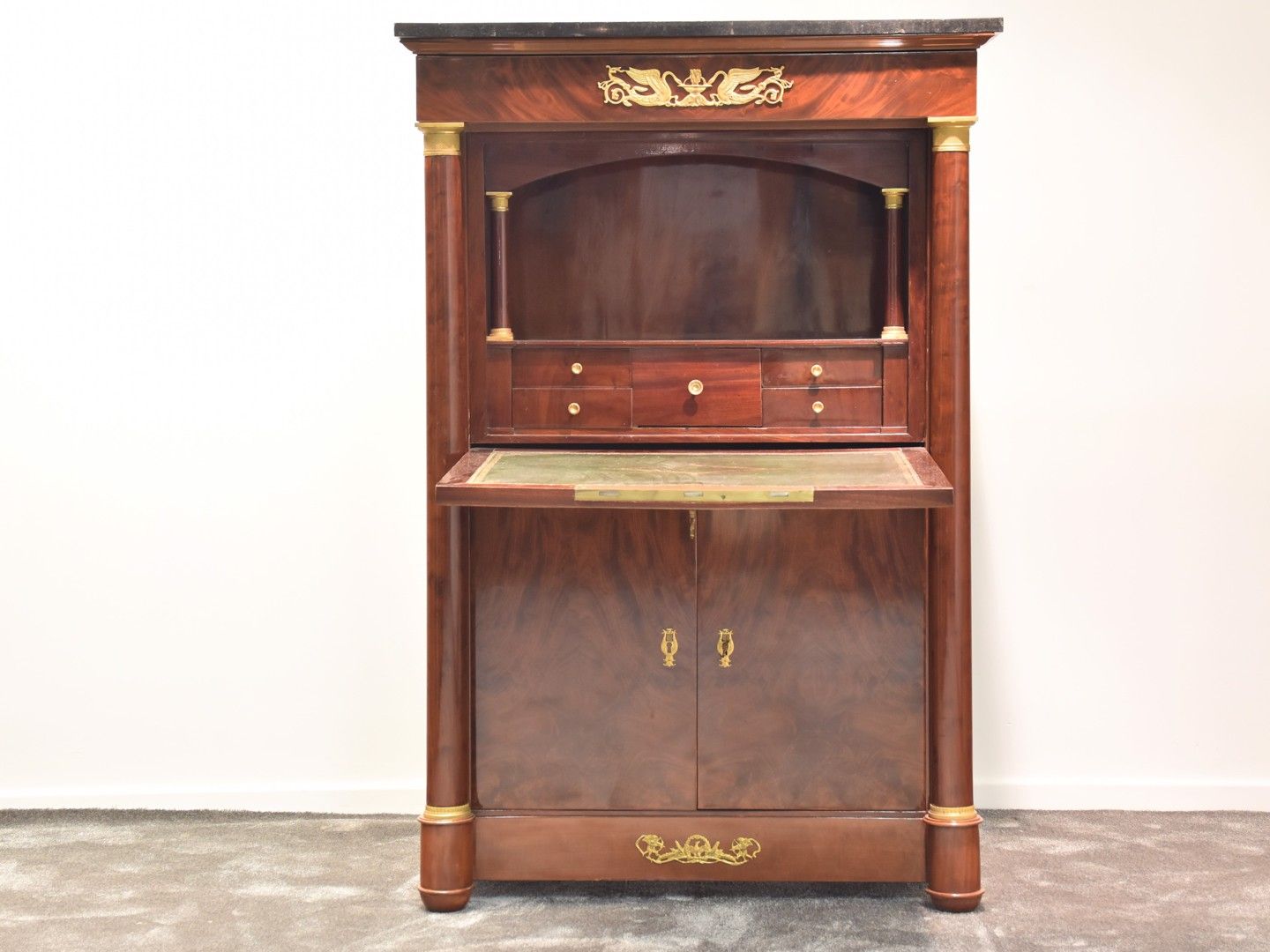 Null Bureau Empire in mahogany and bronze ornements and grey marble top 19th cen&hellip;