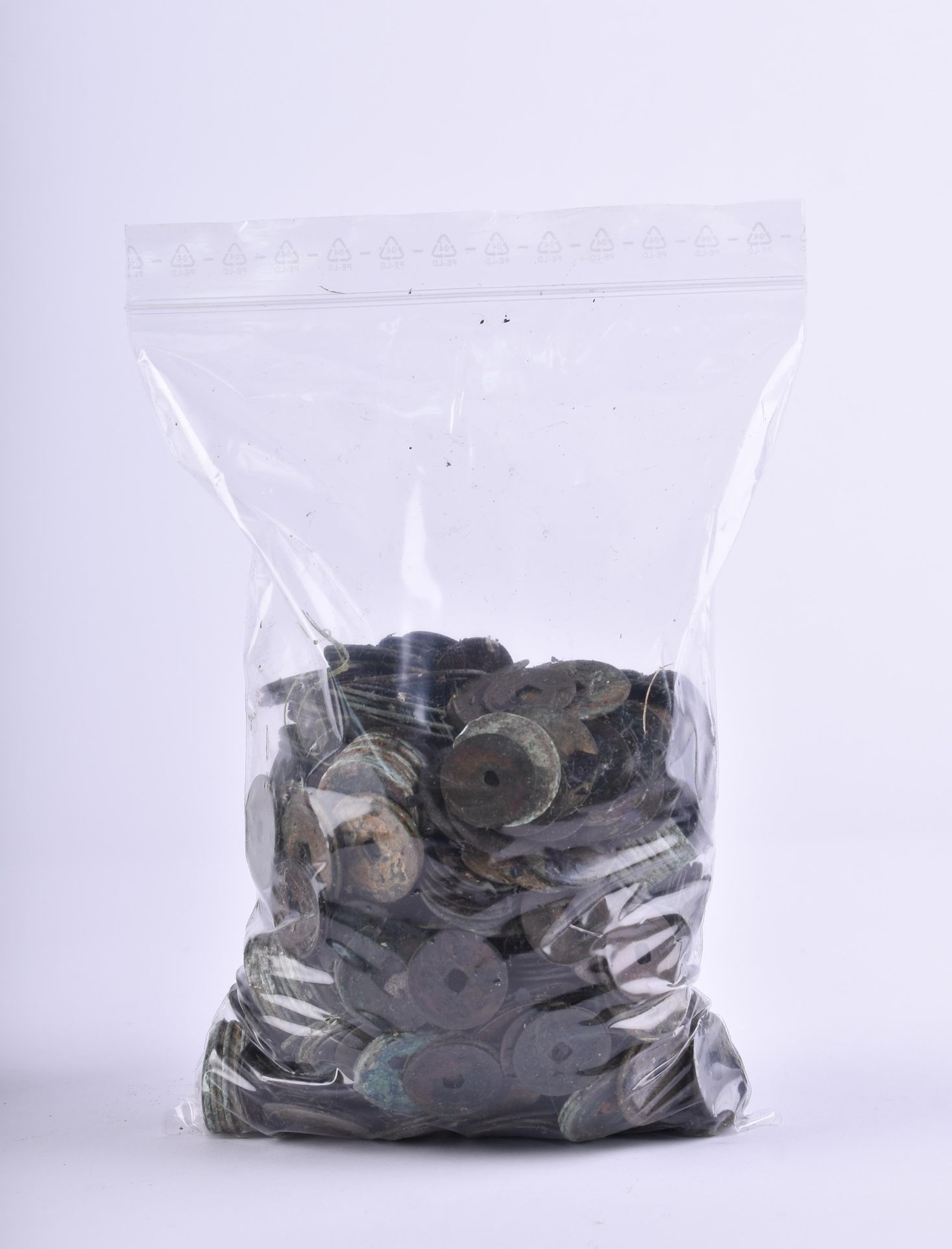 Konvolut diverse Münzen China aprox. 2 kg, de la dinastía Han a la Qing, procede&hellip;