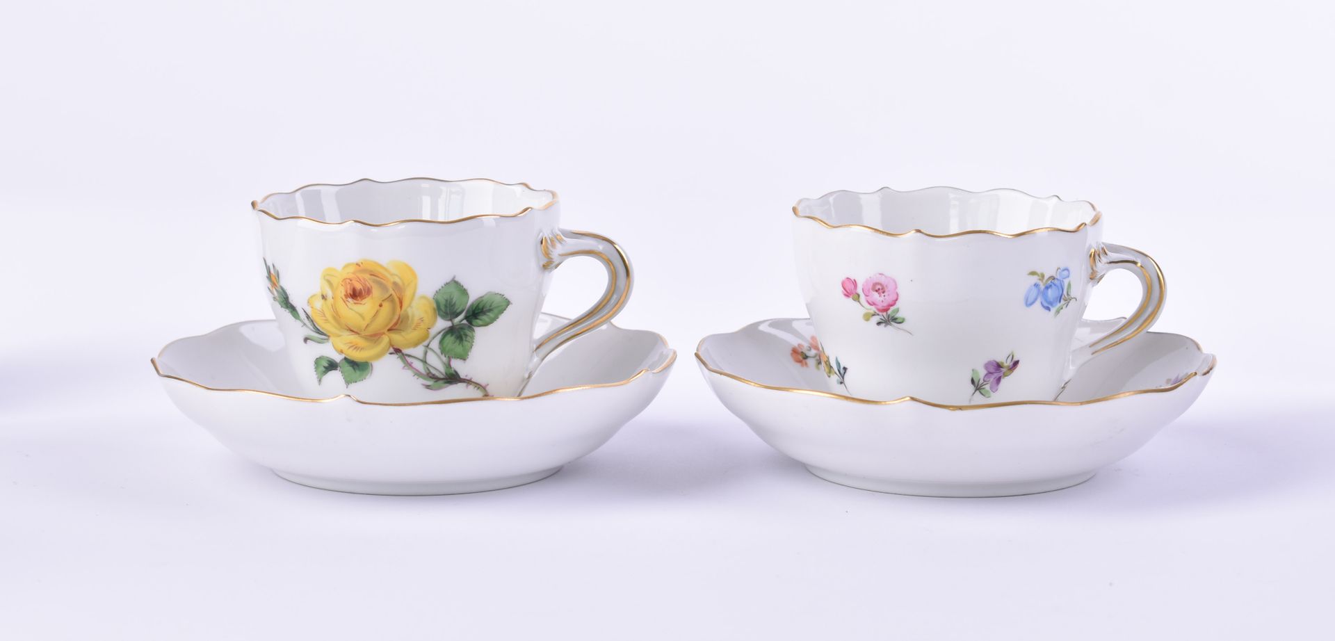 Konvolut Meissen 4-pièces, 2 tasses à demitasse, 2 UT, décor fleurs éparses et r&hellip;