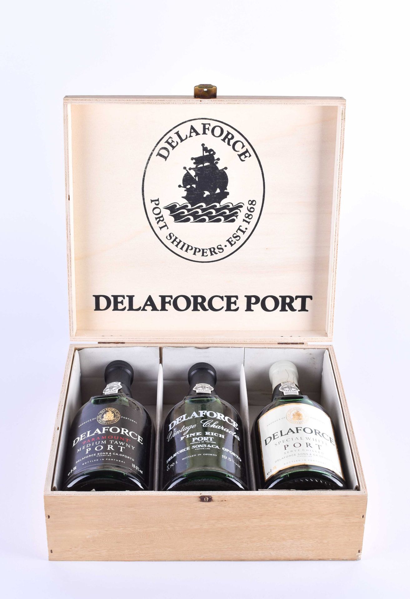 Null 
Delaforce Porto Set de 3 bouteilles 
Paramount Choice Tawny, Special White&hellip;