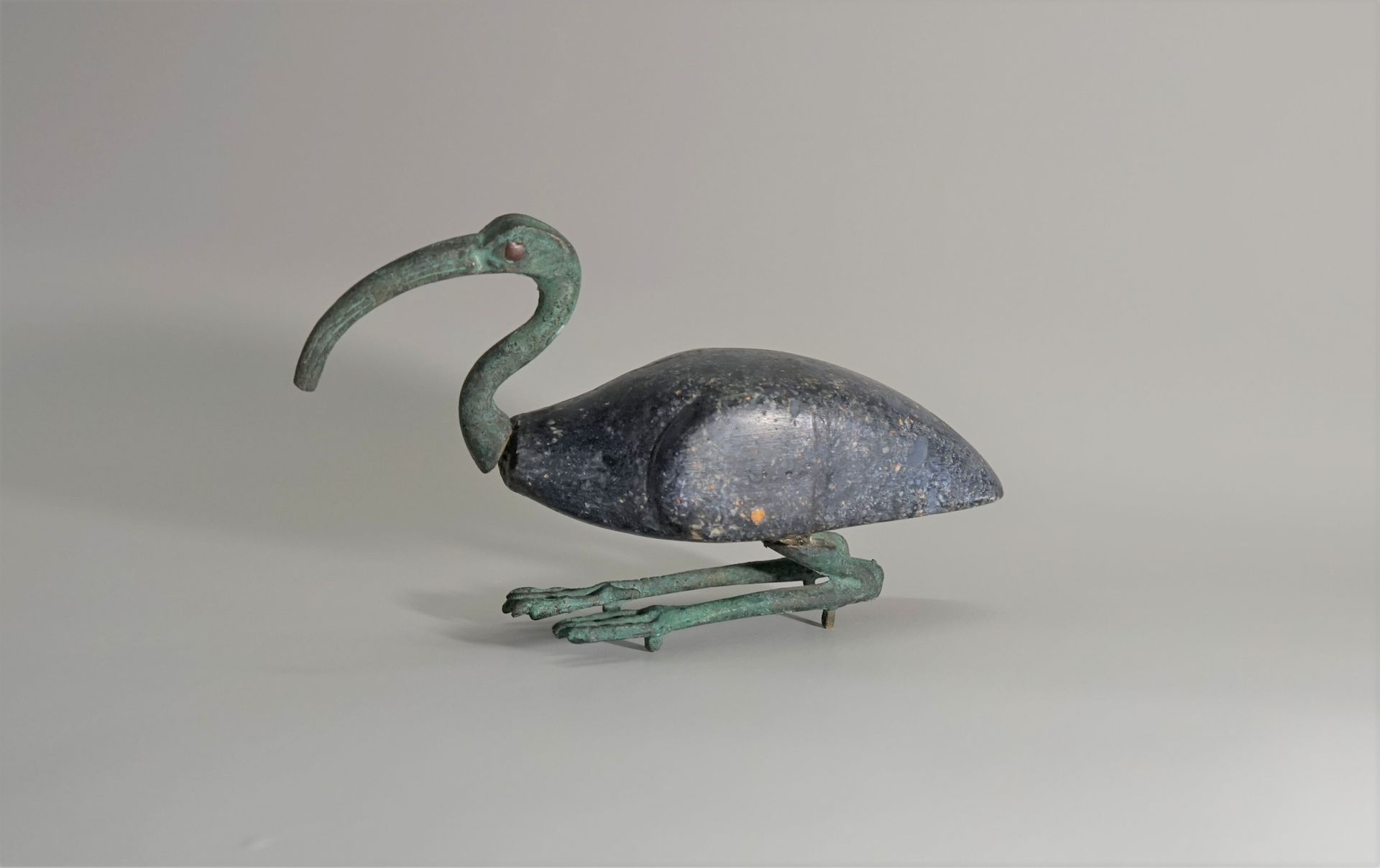 Null Large statuette of an Ibis, the body made of blue stone, the head and the l&hellip;