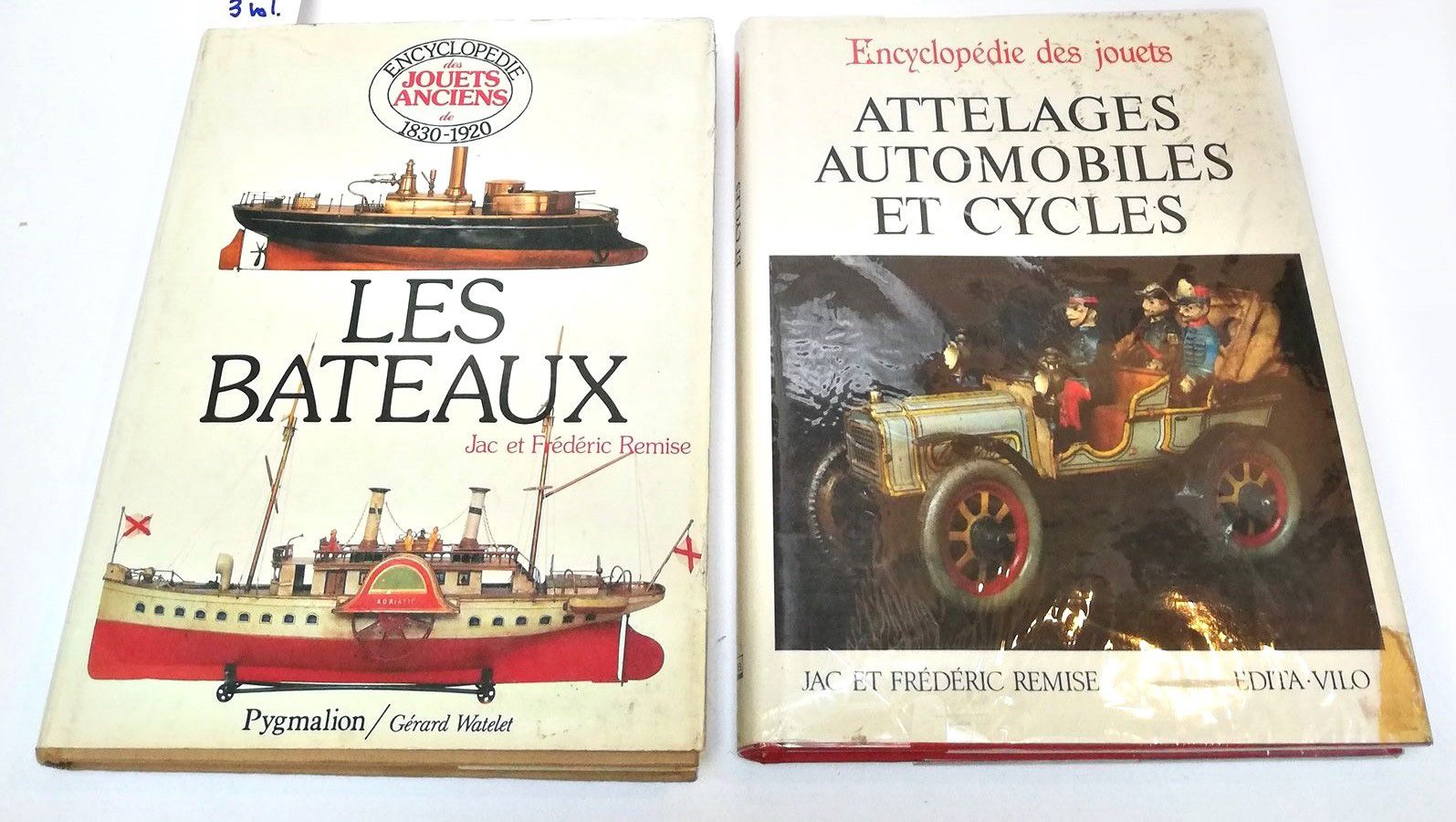 Null Set of 3 volumes : 

- Jac and Frédéric Remise "Encyclopedia of Antique Toy&hellip;