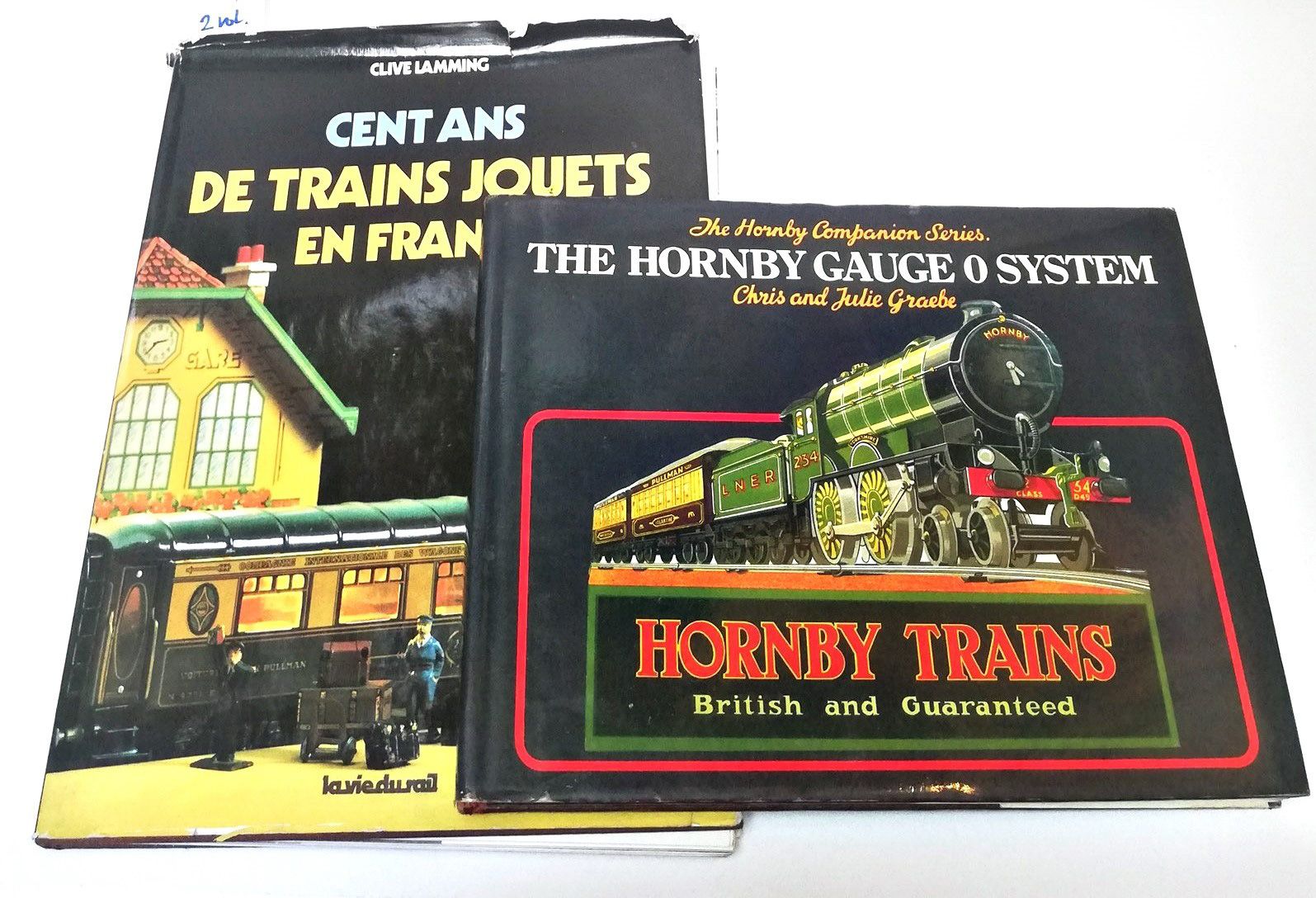 Null Set of 2 volumes:

- Chris and Julie Graebe "The Hornby Gauge o system / Th&hellip;