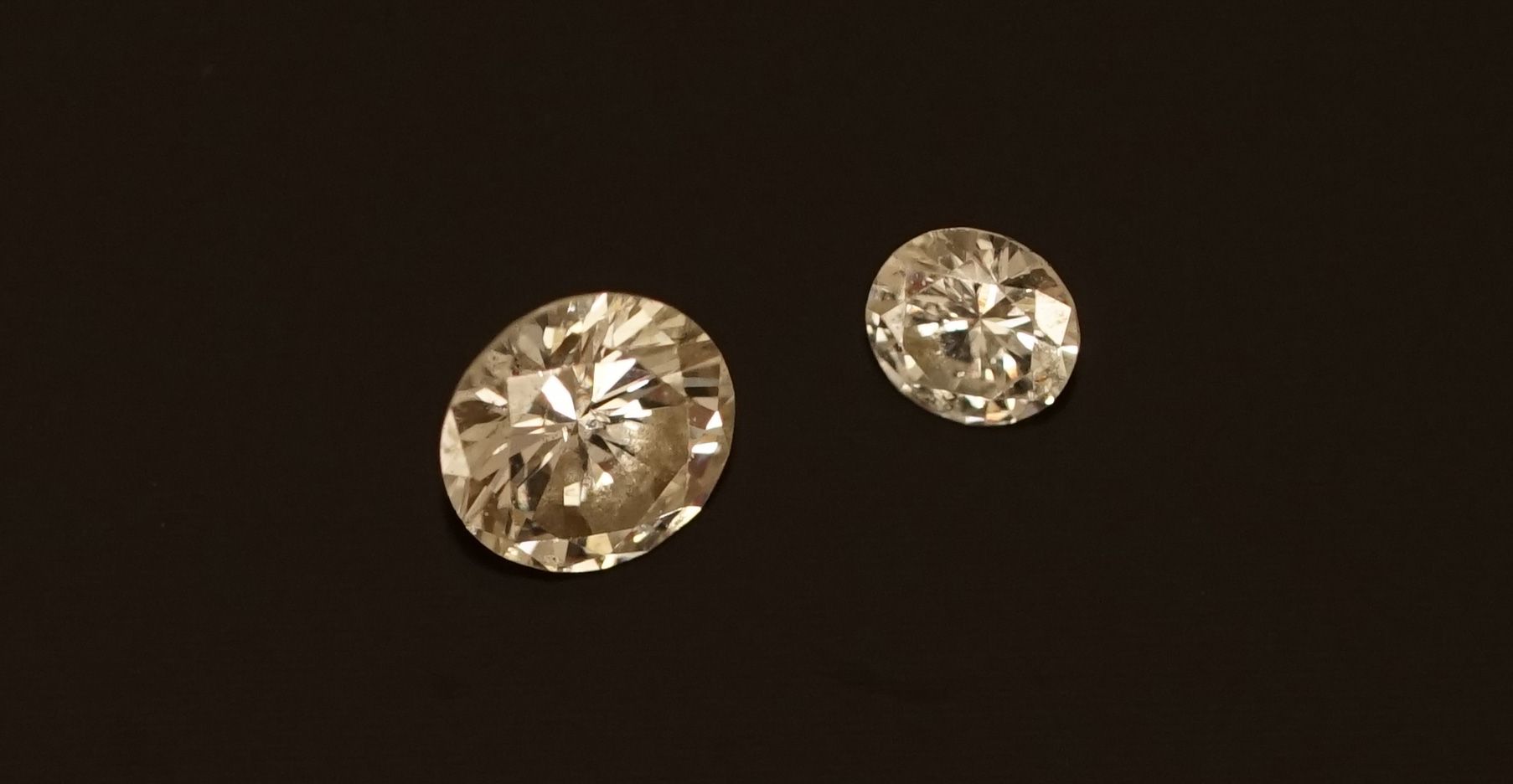 Null LOT von 2 Diamanten 0.18ct und 0.07ct im Brillantschliff