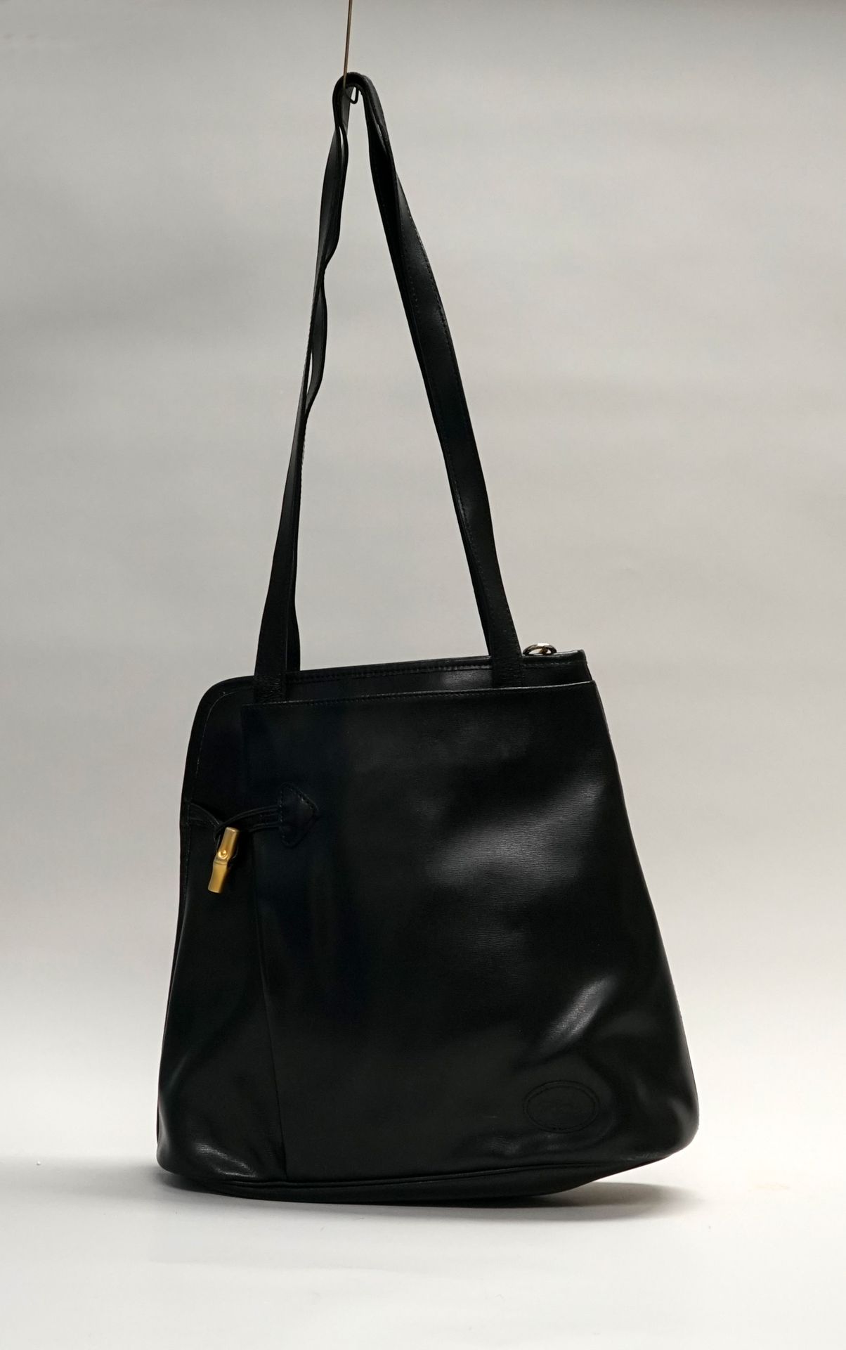 Null LONGCHAMPS - "Bamboo" line shoulder bag in black glazed leather. Very good &hellip;