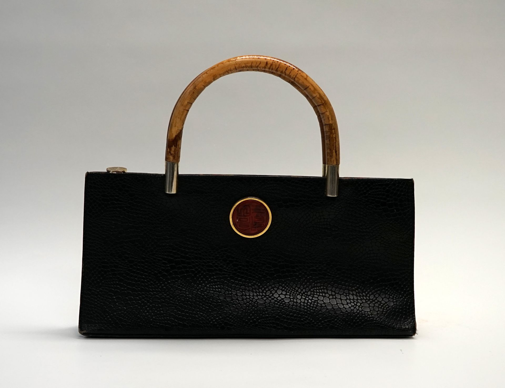 Null KENZO - Bolso "Baguette" en piel de lagarto, asas de madera. Restos de desg&hellip;