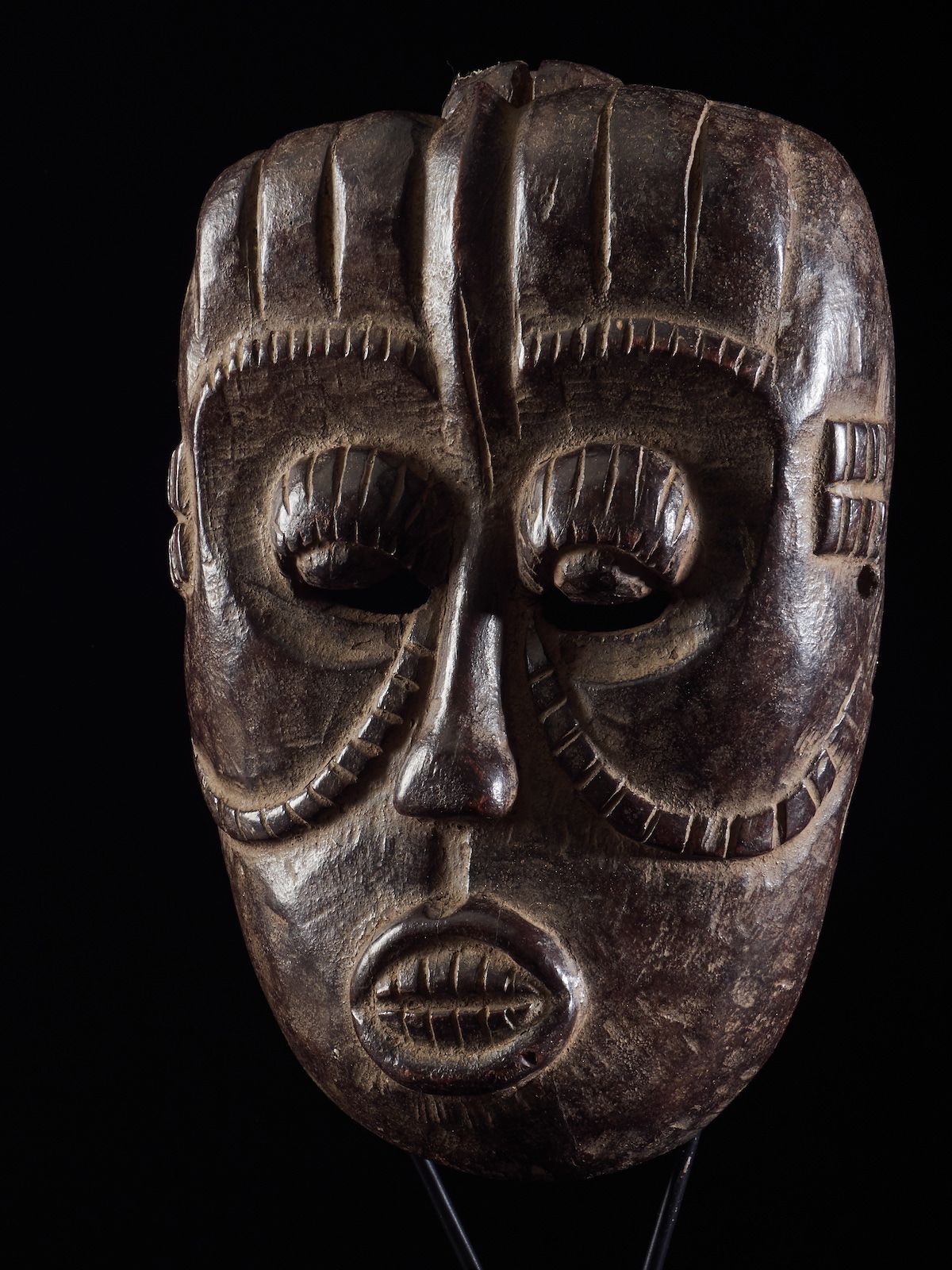 Peuple Igala Masque facial en bois, peuple Igala, Nigeria, années 1930 - 23x15x6&hellip;