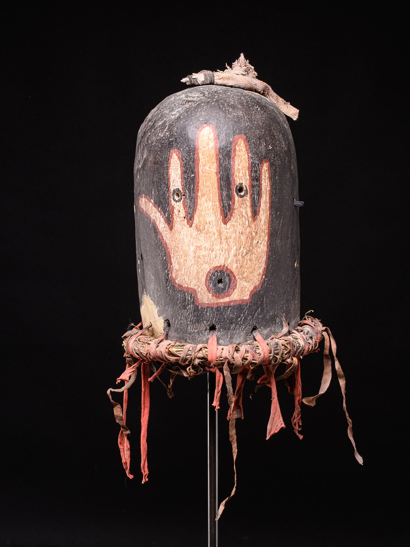 Peuple hopi 橡木面具，霍皮族风格，颜料 - （北美） - 32 x 19cm