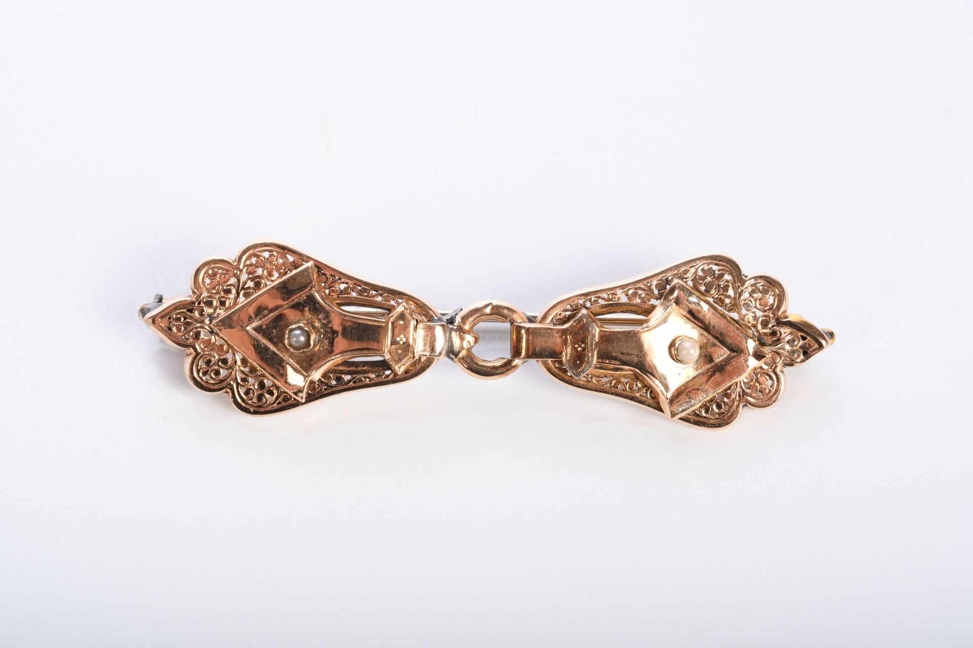 Null EXHIBITION 585/750 千足金两只古董耳环，金属镶嵌。长度：6.5 厘米 - 毛重：5.1 克