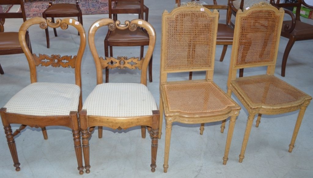 2 paire de chaises, l'une de style Louis XVI cannée, l'autre de style Louis Phil&hellip;