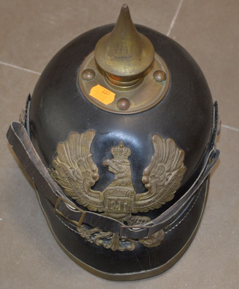 Casque à pointe, Prussien Leder mit Kokarden, Innenausstattung fehlt, Modell 189&hellip;