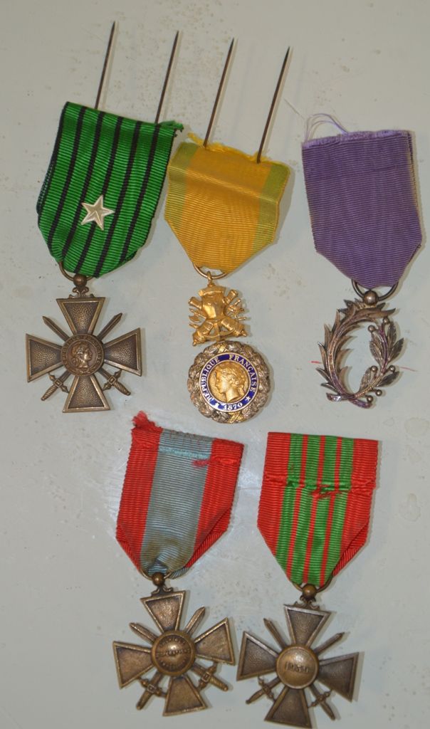 Lot de 5 médailles Medaglia militare 8° tipo, 3 croci di guerra (croce di guerra&hellip;