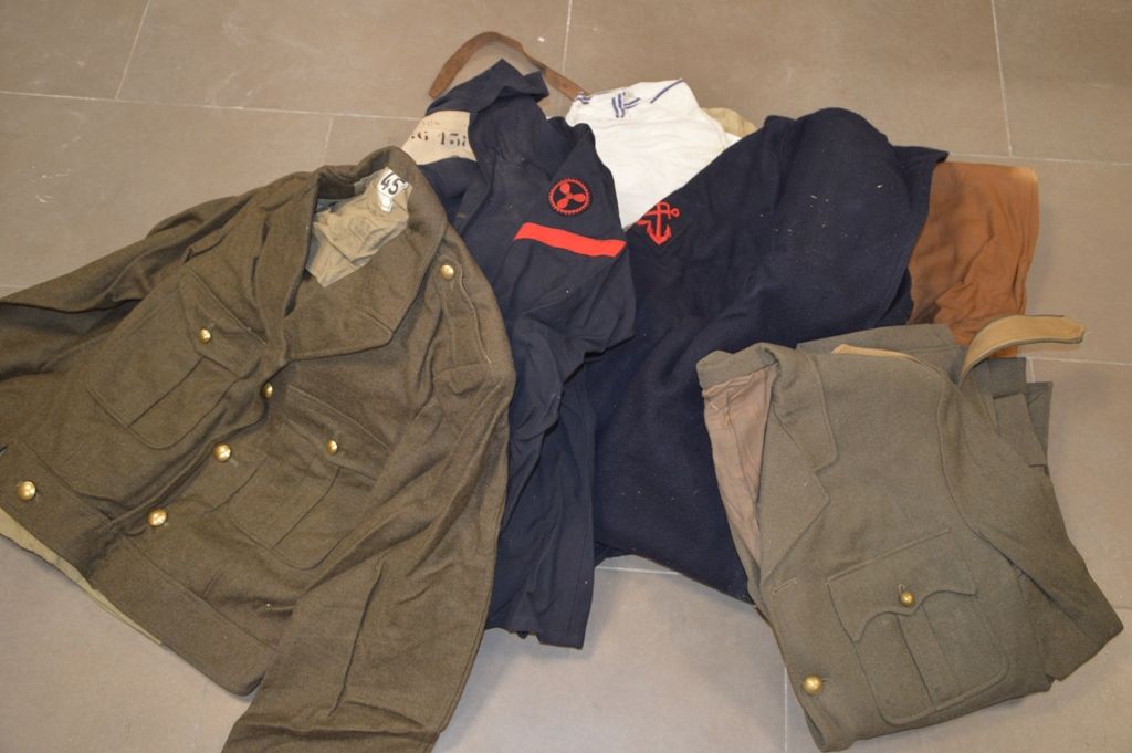 Parties d'uniformes français, blouson, 外套，长裤（包括海军）。