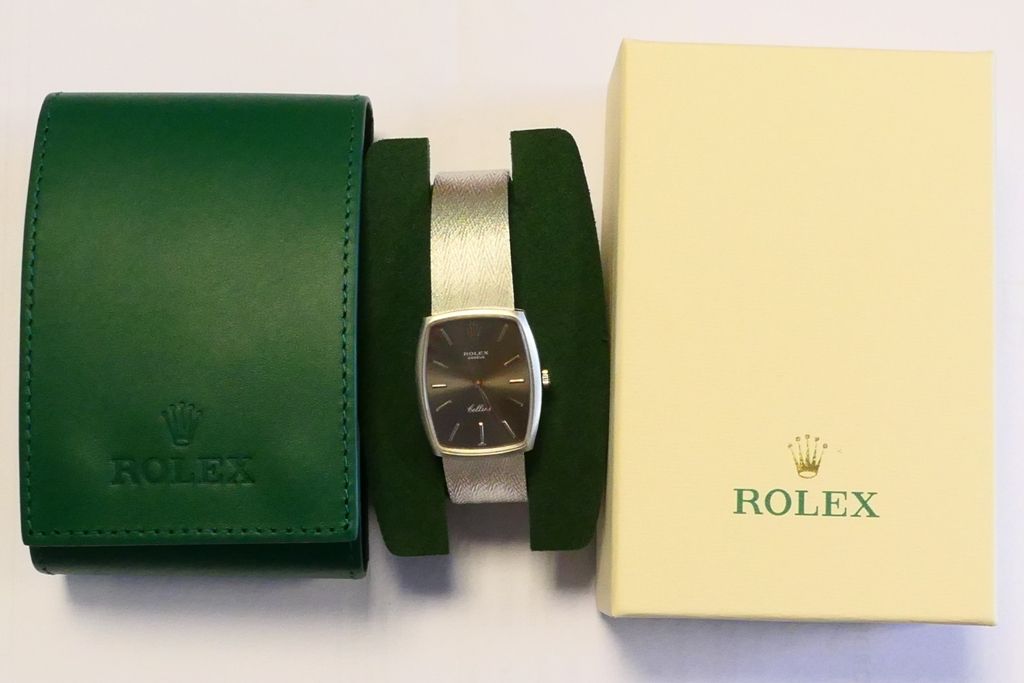 ROLEX Modèle Cellini. Reloj de pulsera de oro blanco de 18 quilates.
Firmado por&hellip;