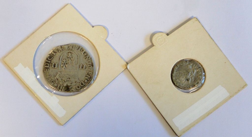 Lot comprenant un denier Trajan (98-117) ap. JC et un pièce en argent Henri IV