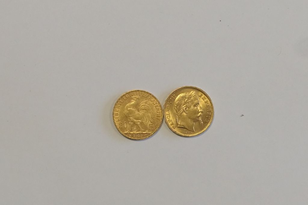 2 pièces de 20 fr or de 1867 et 1903 12,9 gr approximately.