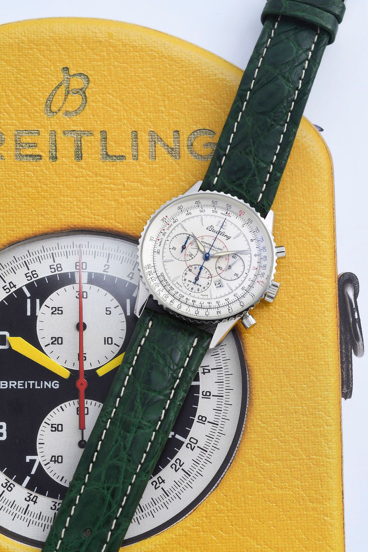 Null BREITLING (Navitimer Montbrillant 30 M / Weiß "Série Spéciale 30M" ref. A41&hellip;