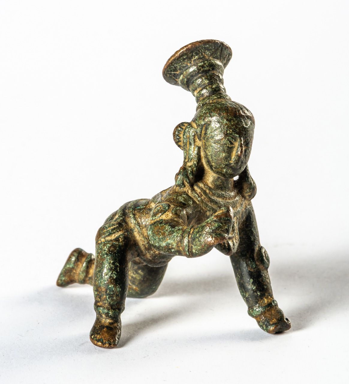 BABY KRISHNA India, bronce, probablemente alrededor de 1900

7 x 5,5 x 5 cm




&hellip;