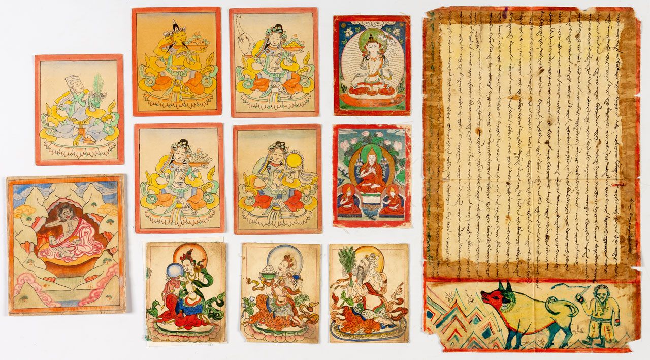 12 BUDDHISTISCHE MINIATUREN 西藏，纸上钢笔画（？），大概19世纪。

从10 x 7,5厘米到22 x 35厘米





12个佛&hellip;