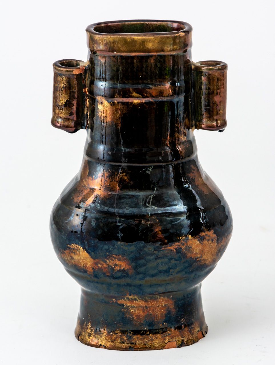 HU-VASE 中国，棕色和青铜色釉面陶器，已修复，有轻微破损，19世纪。

20厘米高