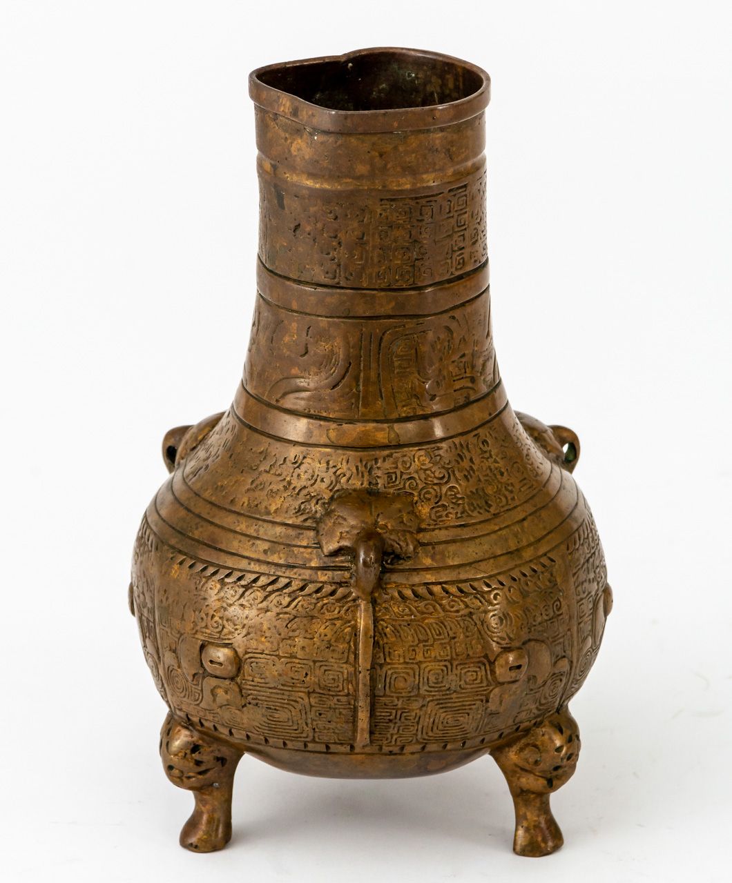 DREI-FUSS-VASE 中国，青铜器，19世纪或更早

高16.5厘米