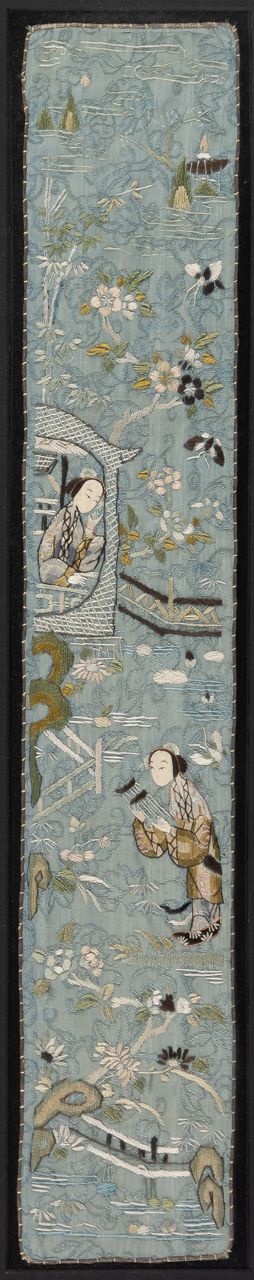 SEIDENSTICKEREI Japon ( ?), probablement 19e siècle.

51,5 x 9 cm