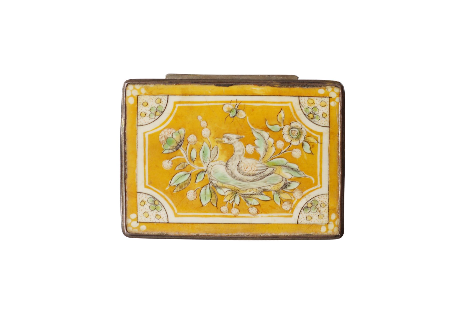 A mid 19th century Persian metal snuff box with painted bone top Caja de rapé de&hellip;