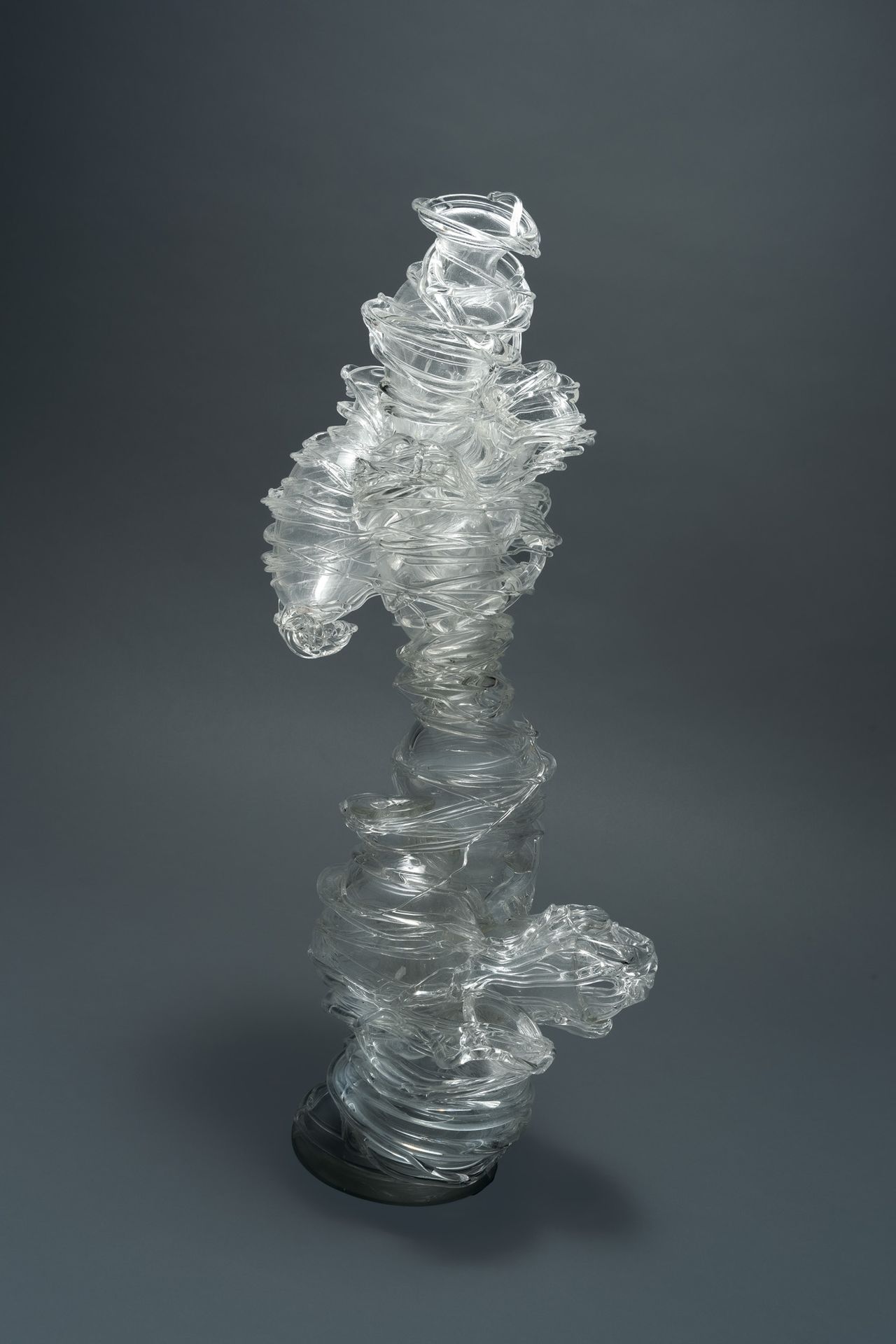 Tony Cragg Tony Cragg, Visible man (#2).

Murano glass. (2009). Ca. 63 x 32 x 22&hellip;